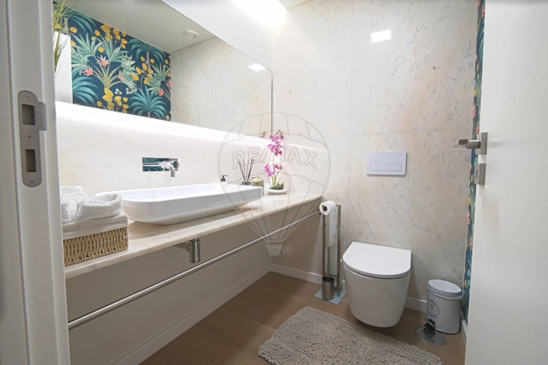 Apartamento T3 para Venda em Carcavelos e Parede Foto 18