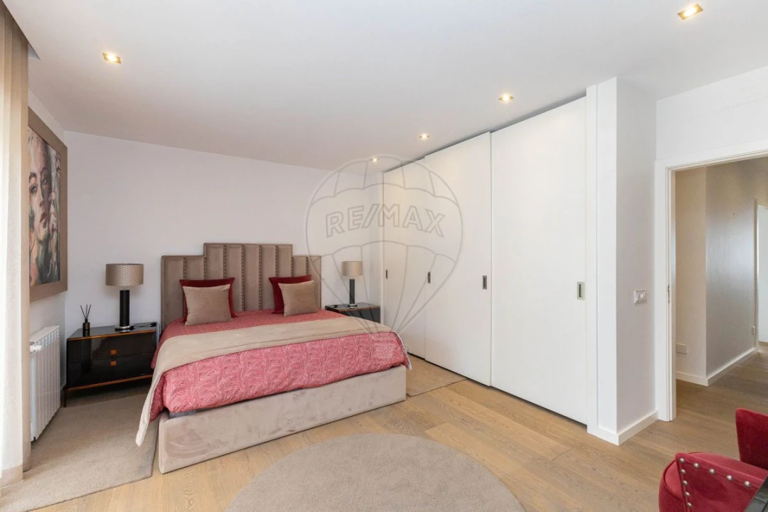 Moradia T3 para Venda em Nogueira e Silva Escura Foto 31