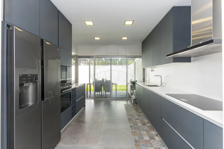 Moradia T3 para Venda em Nogueira e Silva Escura