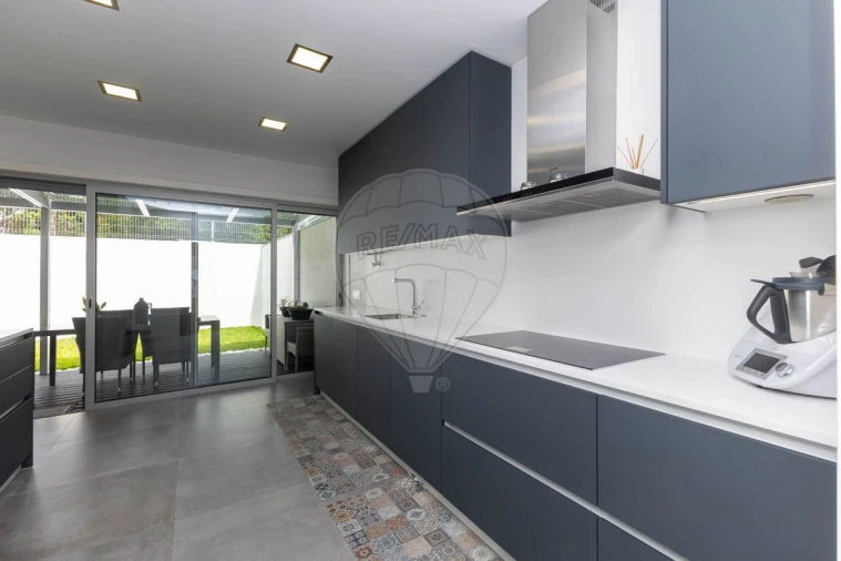 Moradia T3 para Venda em Nogueira e Silva Escura Foto 19