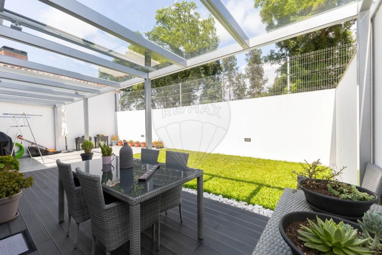 Moradia T3 para Venda em Nogueira e Silva Escura Foto 24