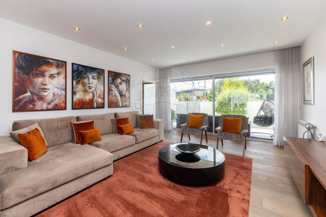 Moradia T3 para Venda em Nogueira e Silva Escura Foto 15