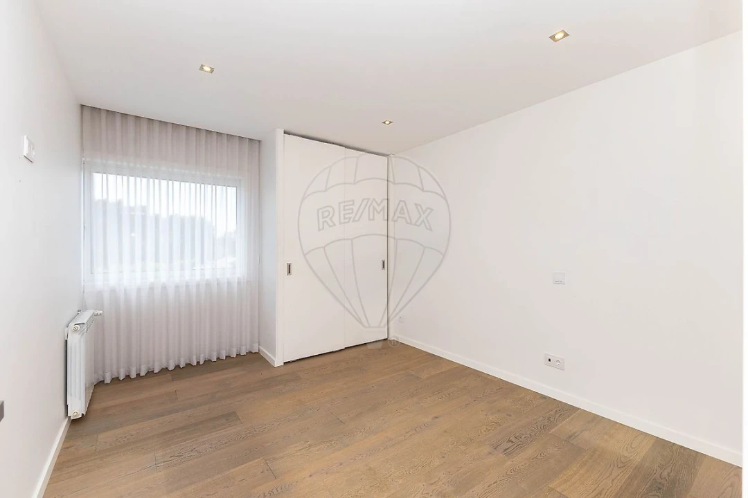 Moradia T3 para Venda em Nogueira e Silva Escura Foto 35