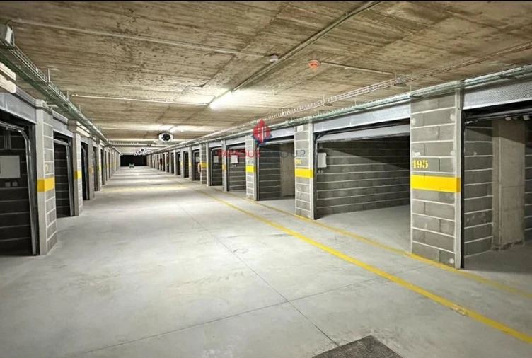 Garagem para Venda em Portimão Foto 3