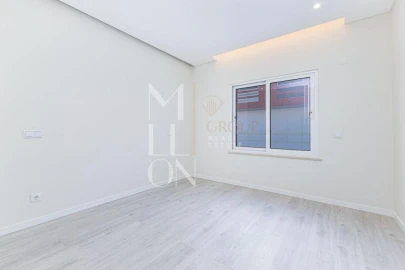 Moradia T3 para Venda em Ferragudo