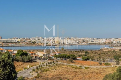 Moradia T3 para Venda em Ferragudo