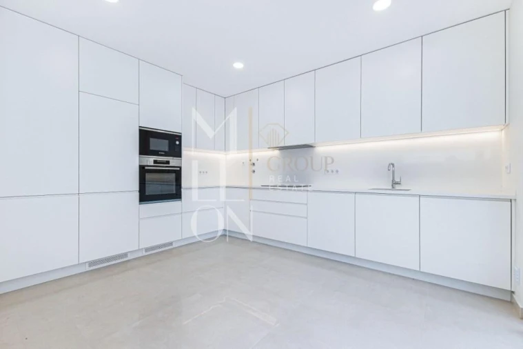 Moradia T3 para Venda em Ferragudo Foto 4