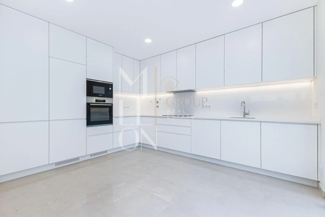 Moradia T3 para Venda em Ferragudo Foto 4