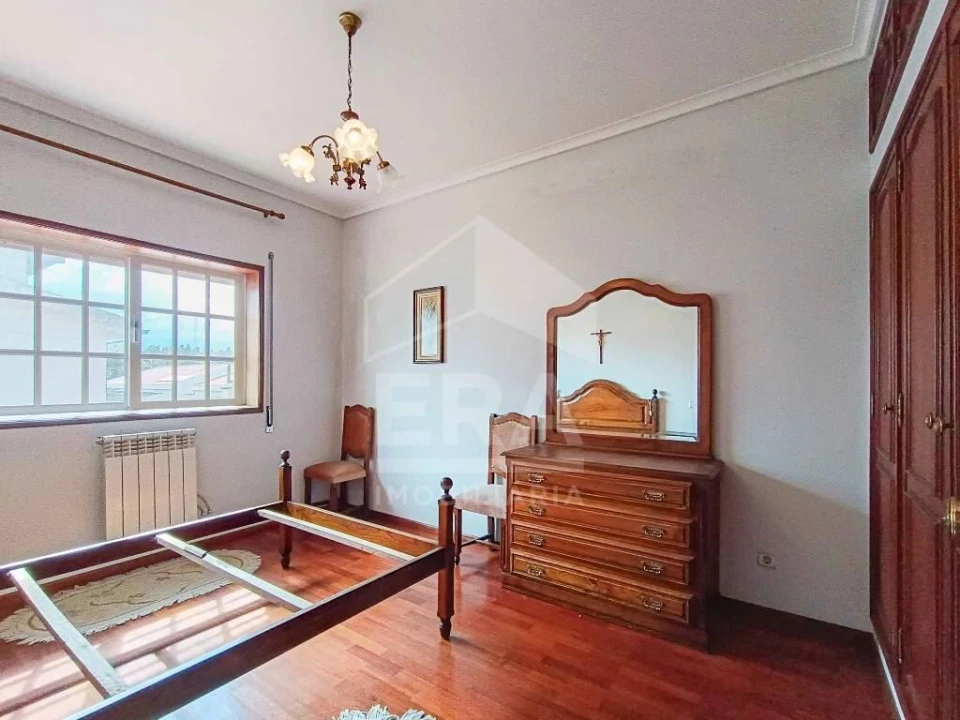 Moradia T5 para Venda em Eixo e Eirol Foto 10