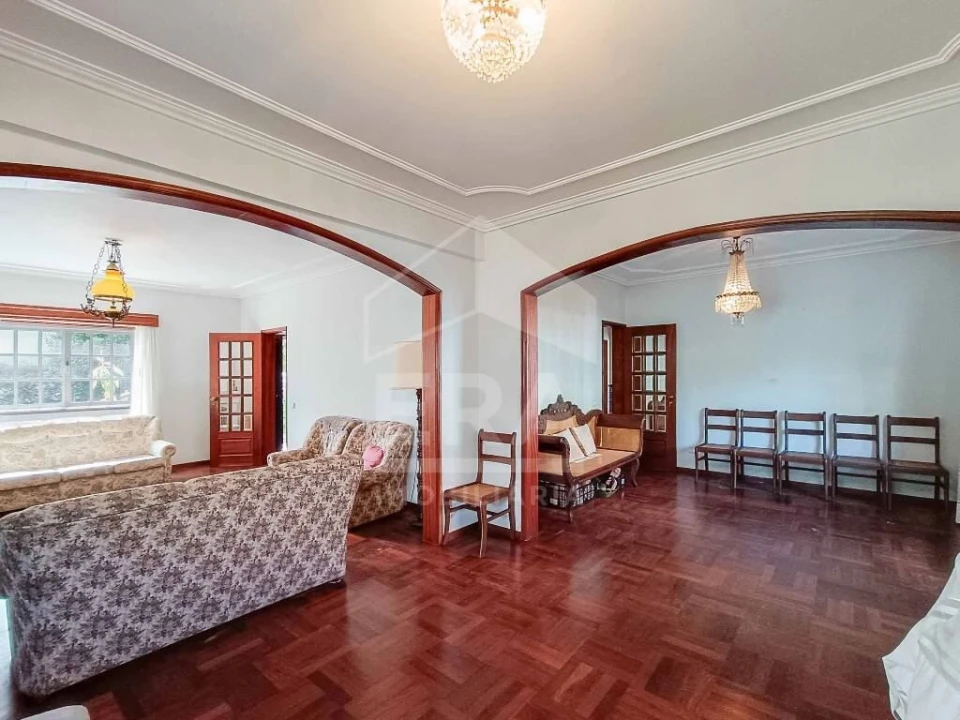 Moradia T5 para Venda em Eixo e Eirol Foto 7