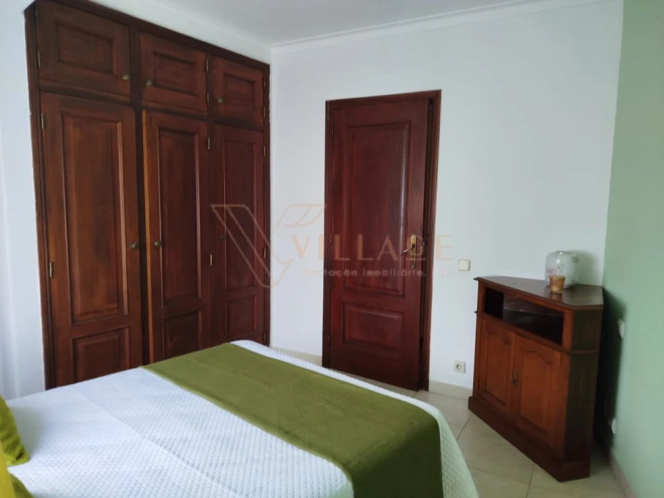 Apartamento T4 para Venda em Vila Praia de Ancora Foto 9