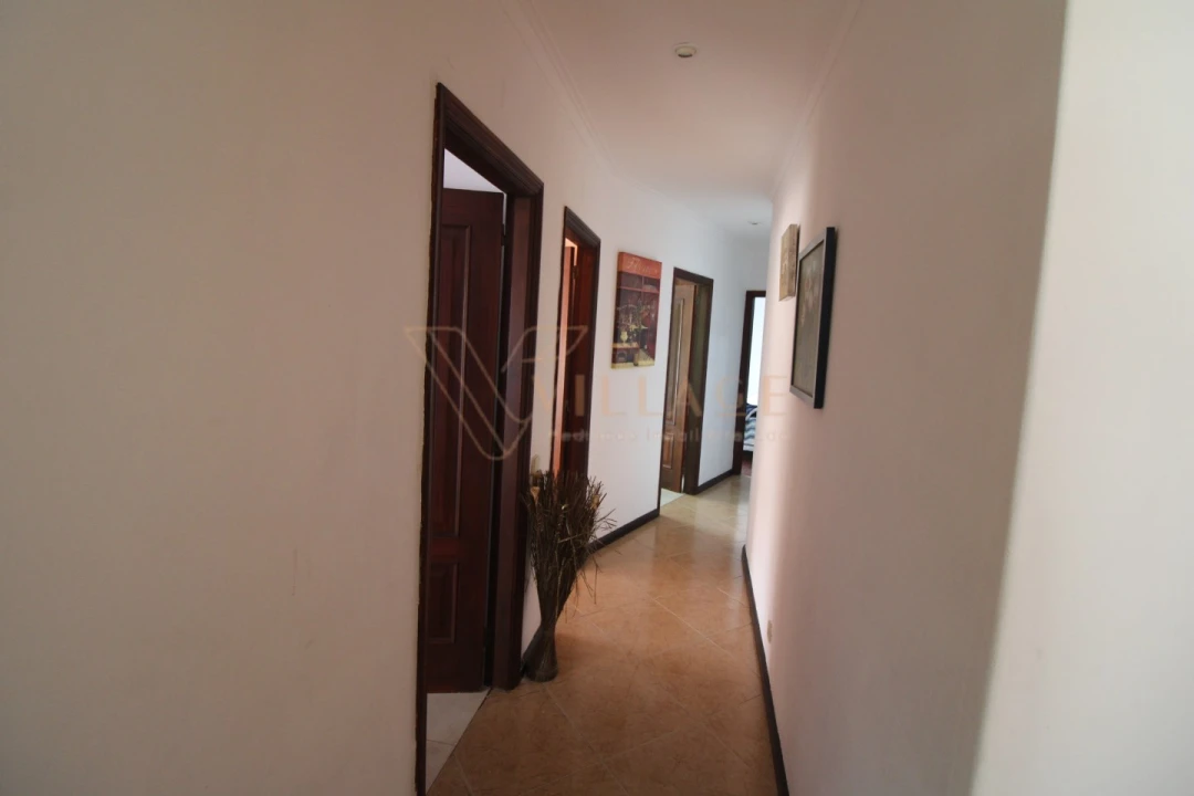 Apartamento T4 para Venda em Vila Praia de Ancora Foto 17