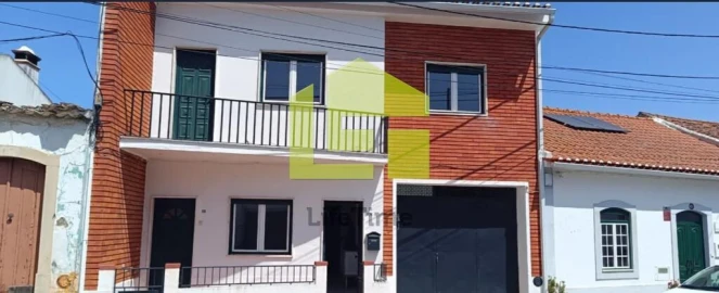 Moradia T5 para Venda em Golegã