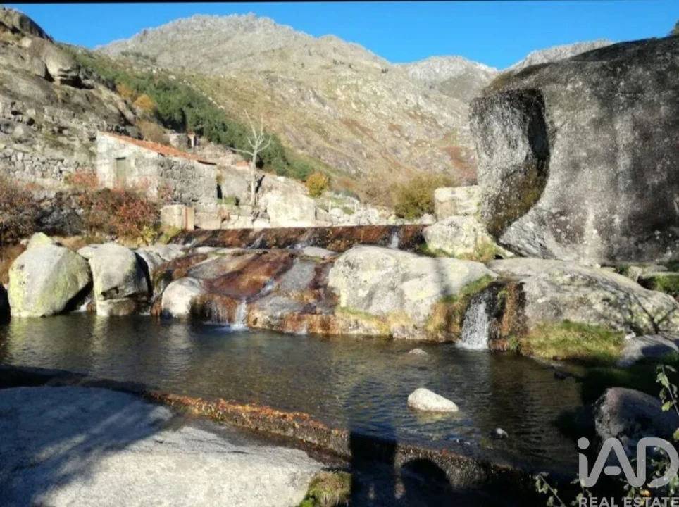 Loja para Venda em Mangualde, Mesquitela e Cunha Alta Foto 25