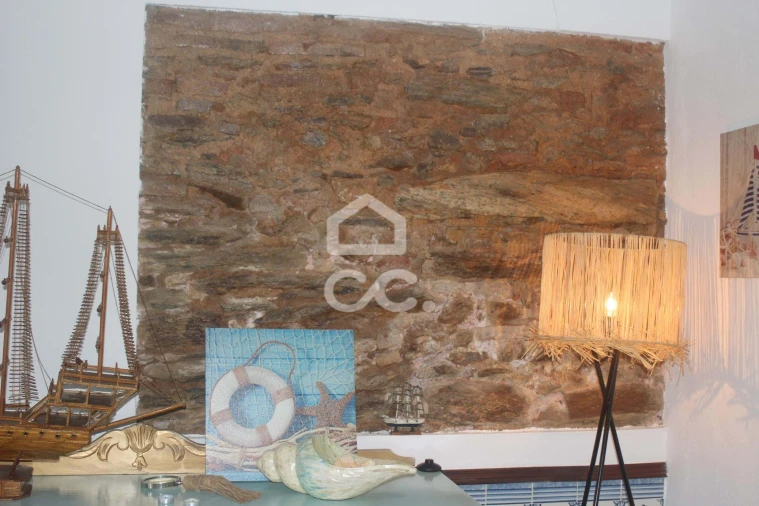 Moradia T4 para Venda em Mourão Foto 11