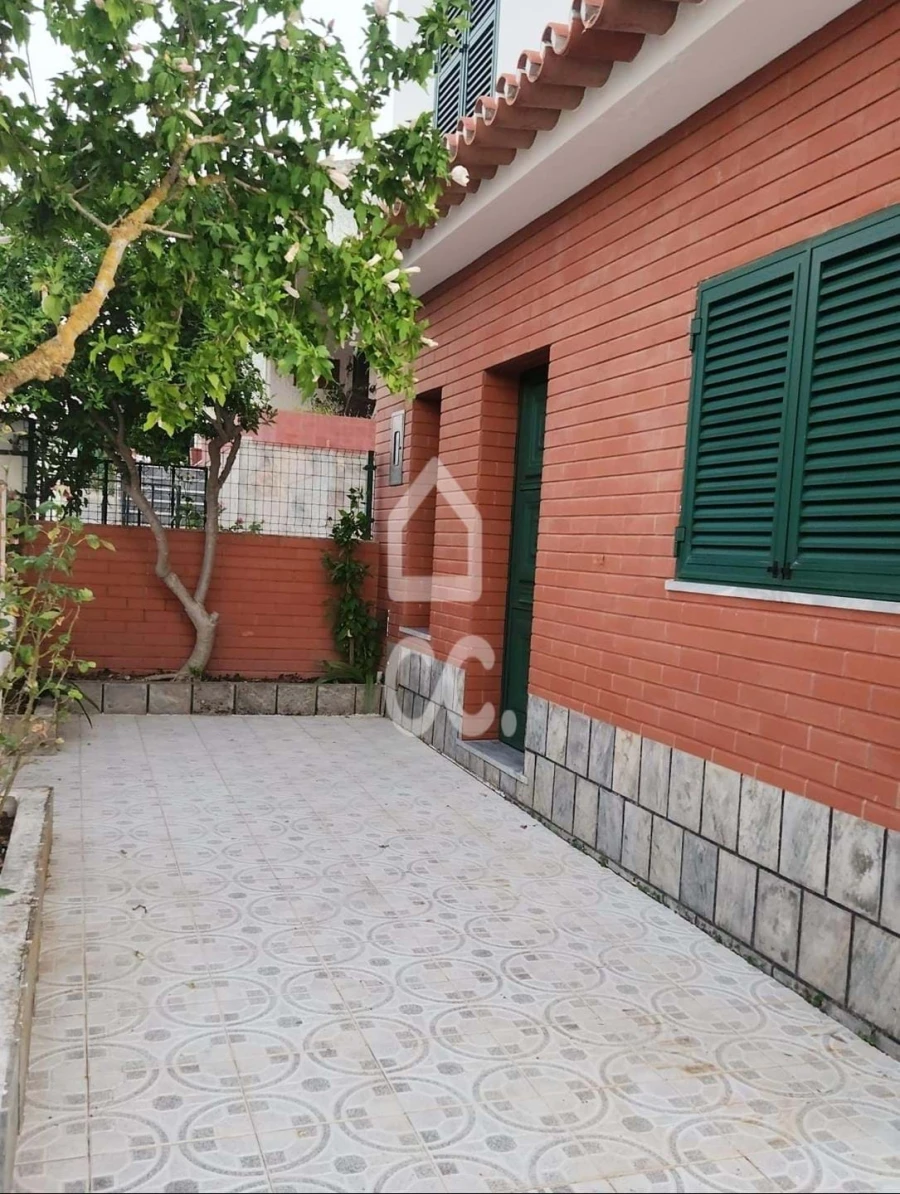 Moradia T3 para Venda em Granja Foto 2