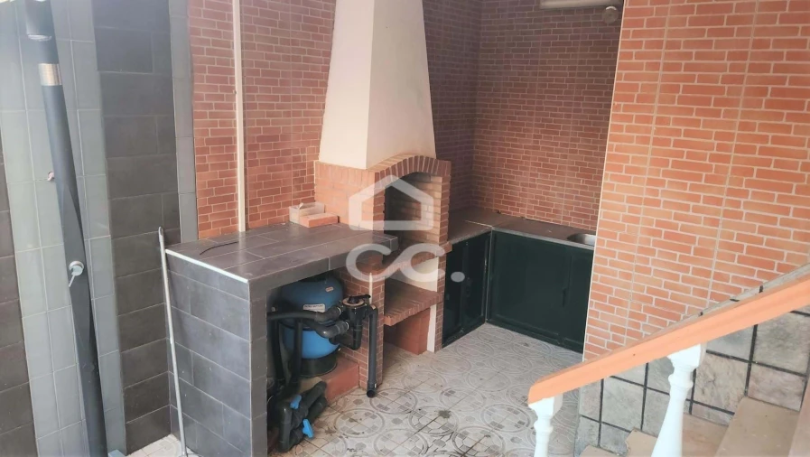 Moradia T3 para Venda em Granja Foto 15