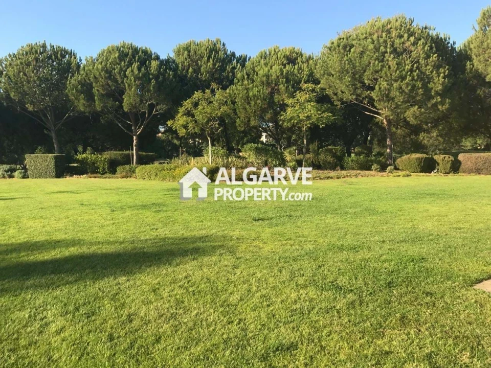 Moradia T5 para Venda em Quarteira Foto 46