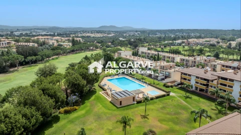 Moradia T5 para Venda em Quarteira