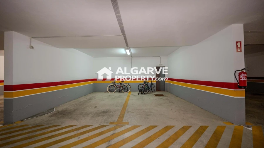 Moradia T5 para Venda em Quarteira Foto 33