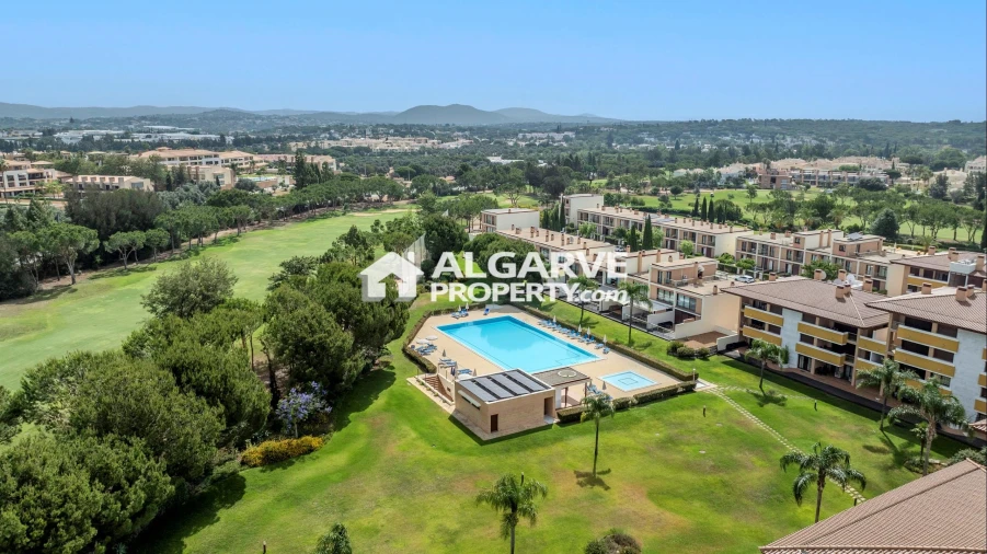 Moradia T5 para Venda em Quarteira Foto 5