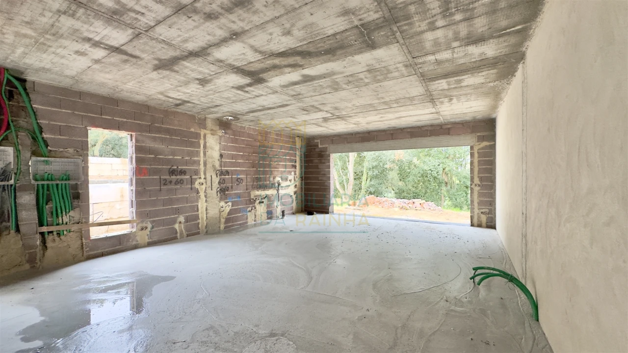 Moradia T3 para Venda em Nossa Senhora do Pópulo, Coto e São Gregório Foto 1