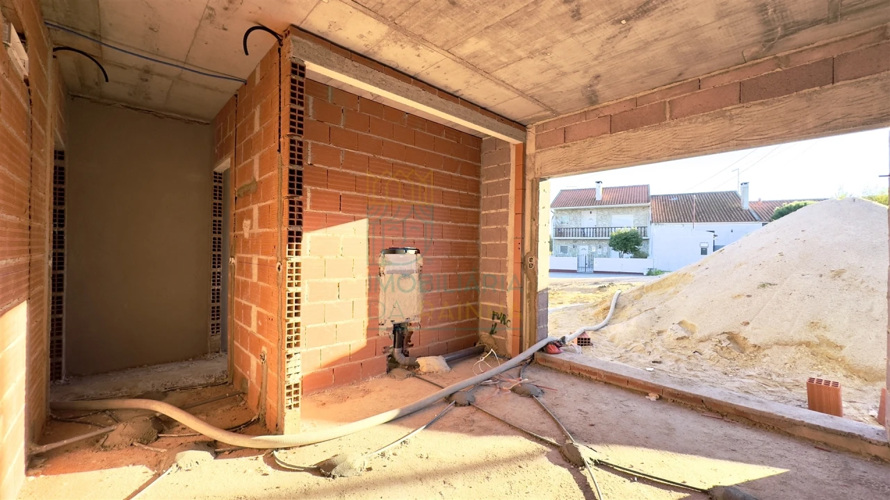 Moradia T3 para Venda em Nossa Senhora do Pópulo, Coto e São Gregório Foto 1