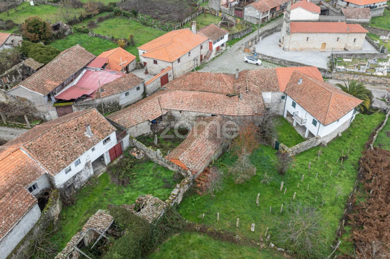 Moradia T2 para Venda em Ardãos e Bobadela Foto 6