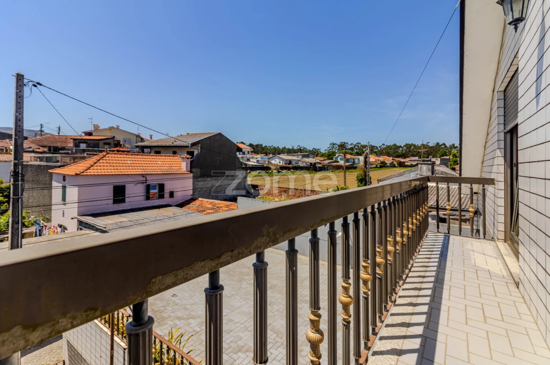 Moradia T4 para Venda em Vila Chã Foto 25