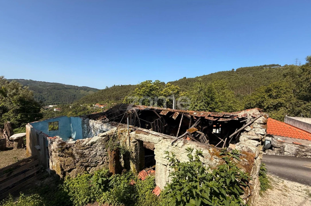 Moradia T2 para Venda em Tabuaças Foto 1