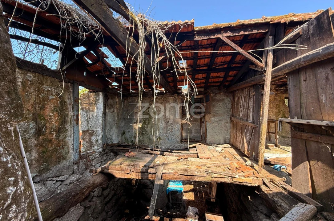 Moradia T2 para Venda em Tabuaças Foto 14