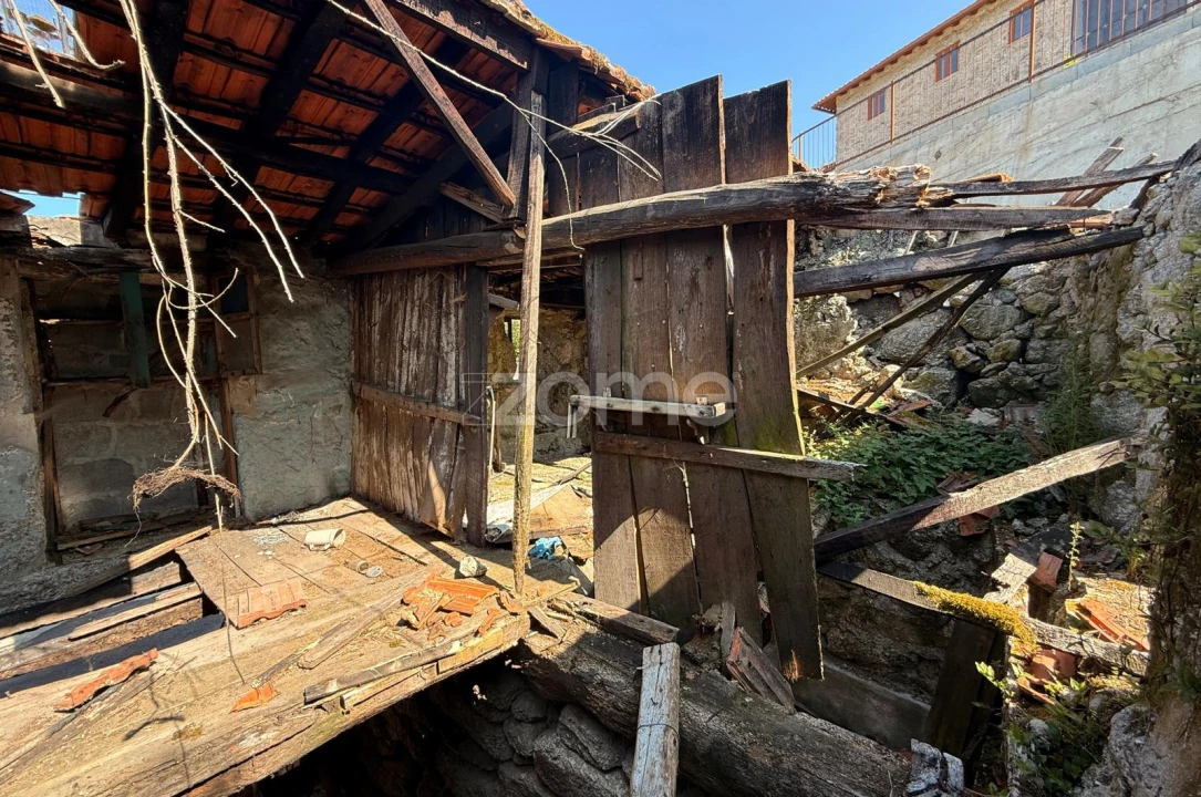 Moradia T2 para Venda em Tabuaças Foto 15