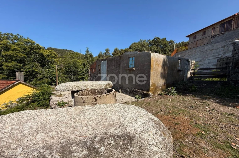 Moradia T2 para Venda em Tabuaças Foto 22