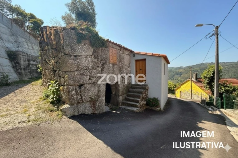 Moradia T2 para Venda em Tabuaças Foto 5