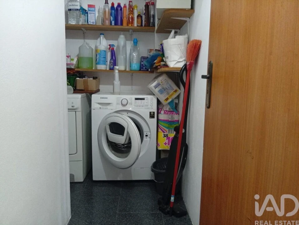 Apartamento T3 para Venda em Delães Foto 17