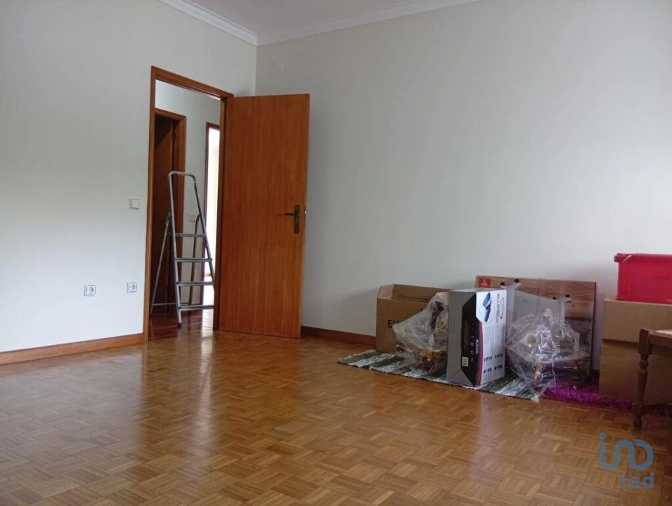 Apartamento T3 para Venda em Delães Foto 9