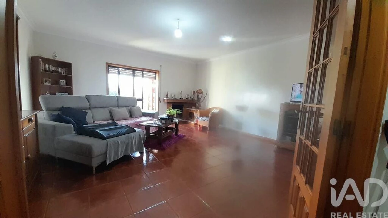 Apartamento T3 para Venda em Delães Foto 22