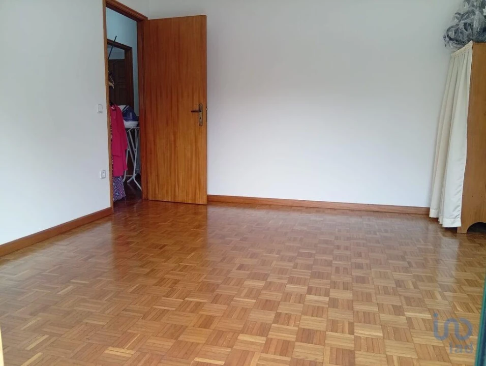 Apartamento T3 para Venda em Delães Foto 14