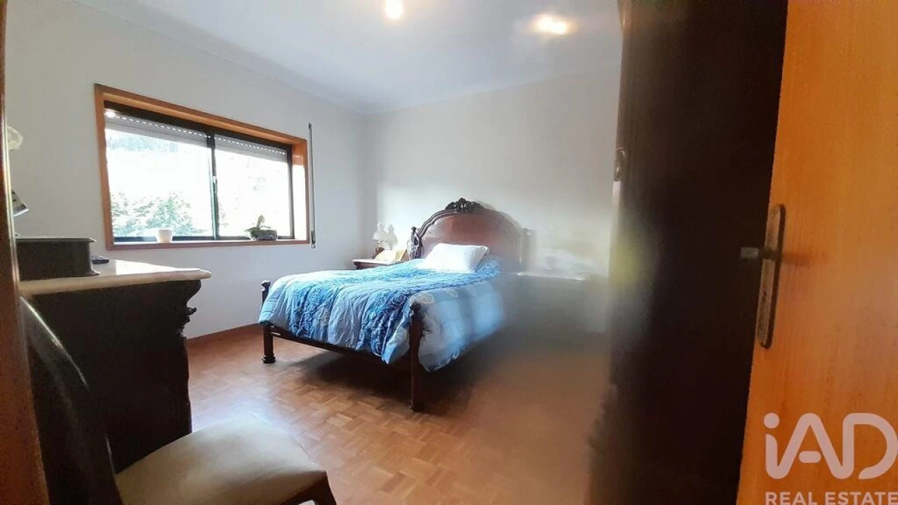 Apartamento T3 para Venda em Delães Foto 28