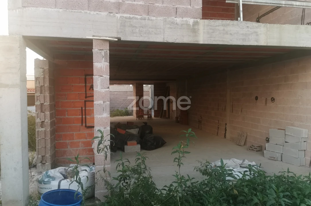 Moradia T3 para Venda em Arcozelo Foto 13