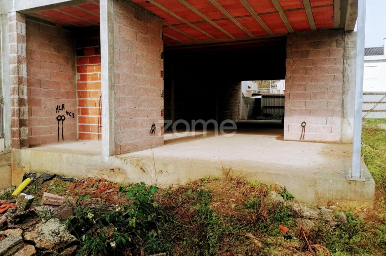 Moradia T3 para Venda em Arcozelo Foto 20