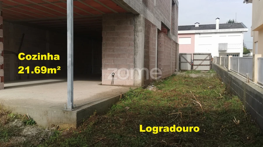 Moradia T3 para Venda em Arcozelo