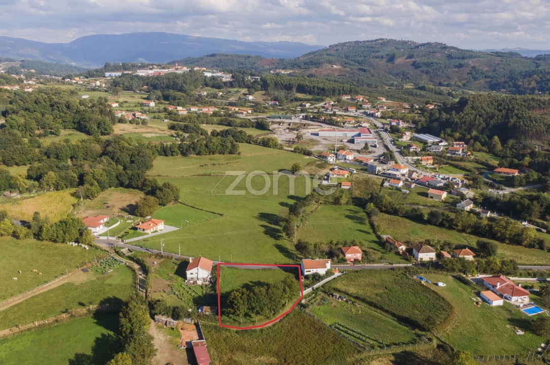 Terreno para Venda em Serzedelo Foto 1