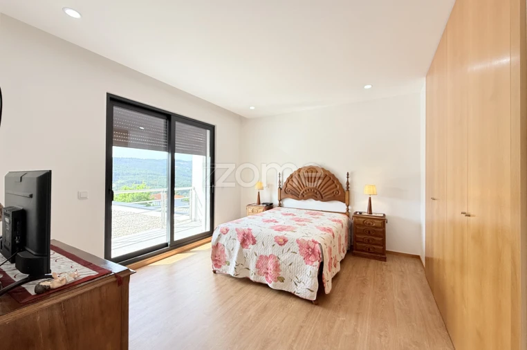 Moradia T4 para Venda em Este (São Pedro e São Mamede) Foto 24