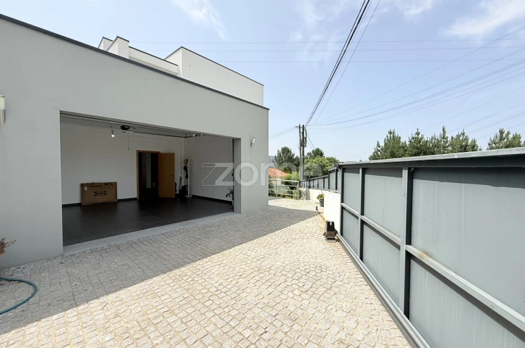 Moradia T4 para Venda em Este (São Pedro e São Mamede) Foto 41