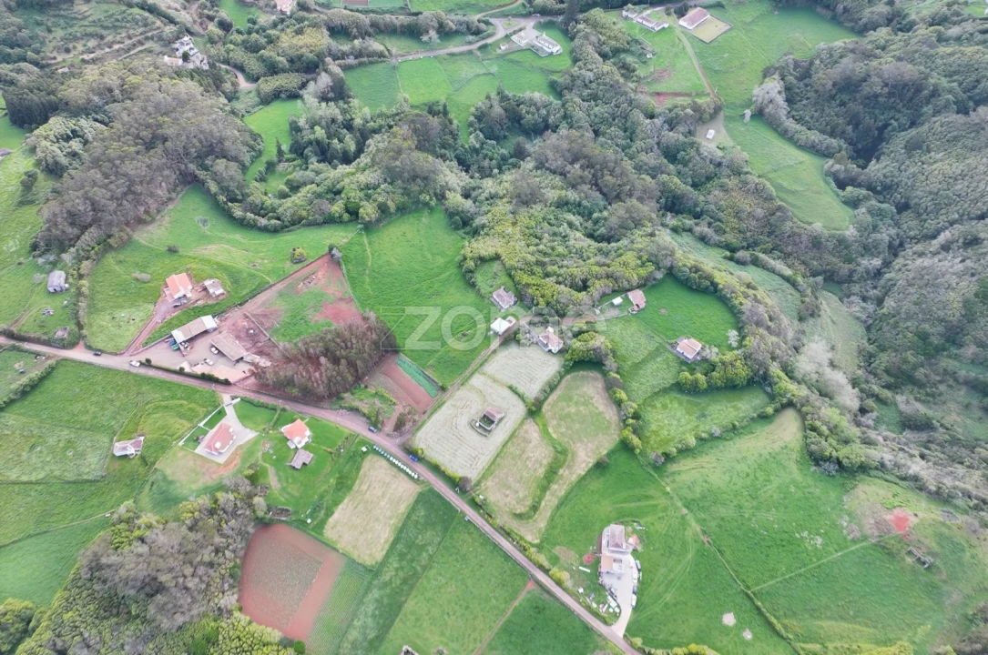 Moradia T1 para Venda em Santo Espirito Foto 12