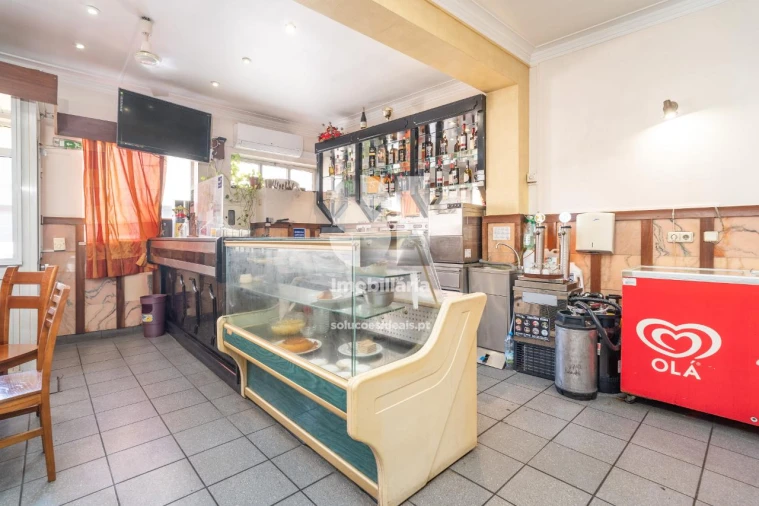 Prédio para Venda em Ançã Foto 11