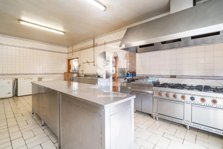 Prédio para Venda em Ançã Foto 13