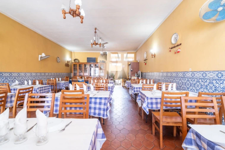 Prédio para Venda em Ançã Foto 18