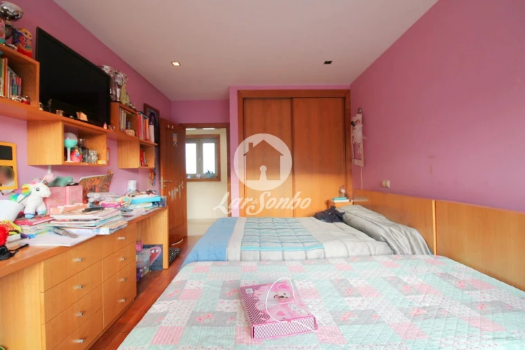 Moradia T3 para Venda em Fradelos Foto 12